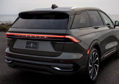 The rear of a 2024 Lincoln Black Label Nautilus® SUV displays full LED rear lighting. | Thornhill Lincoln in Chapmanville WV